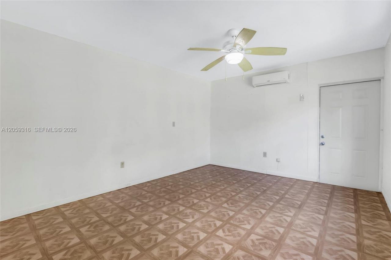 232 SW 102nd Ave, Sweetwater, FL 33174 Photo