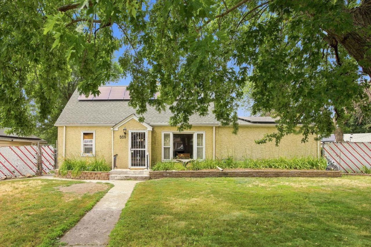 815 Hastings Avenue, Saint Paul Park, MN 55071 Main Photo