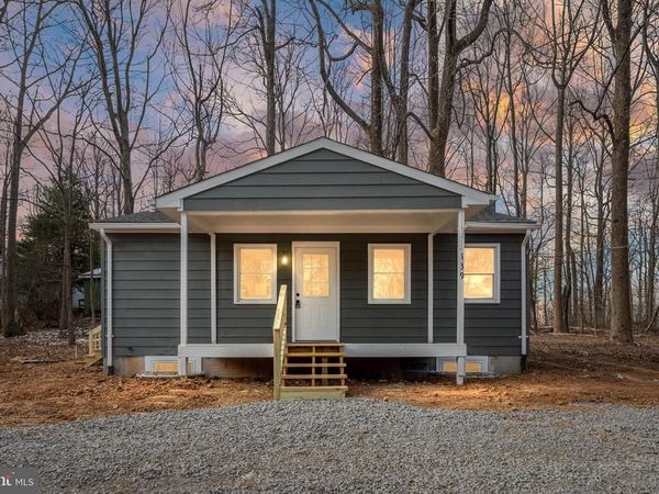 139 NEZ PERCE WAY , CHESTER GAP, VA 22623