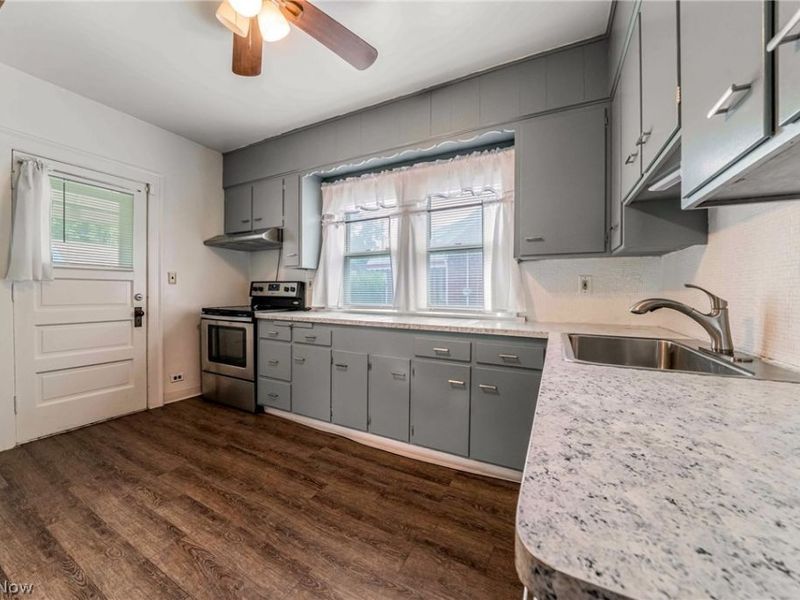 19541 Naumann Avenue, Euclid, OH 44119 Photo 9