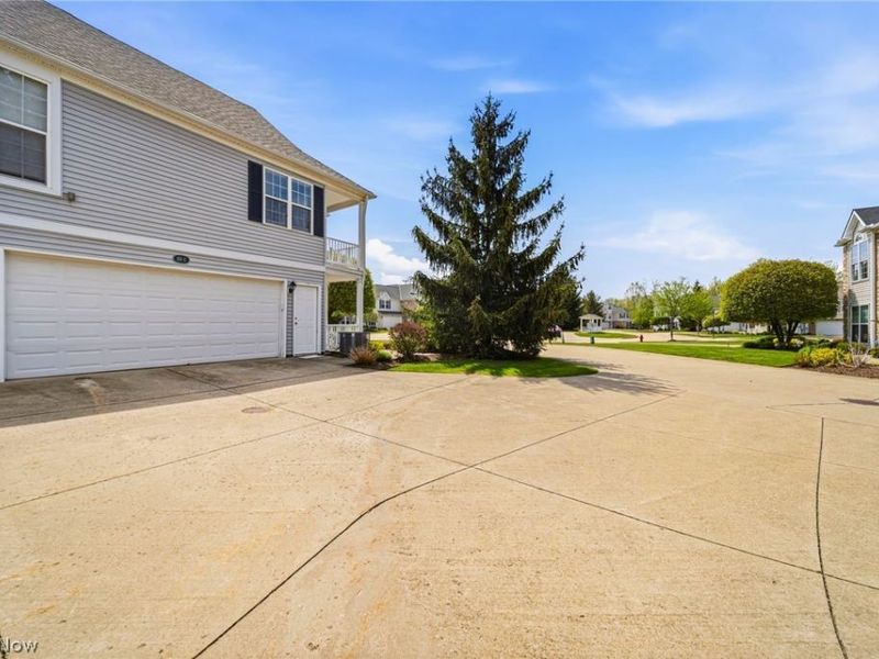 351 E Legend Court, Unit C, Highland Heights, OH 44143 Photo 29