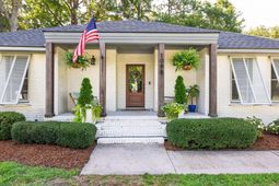 1098 Talisman Road photo 4