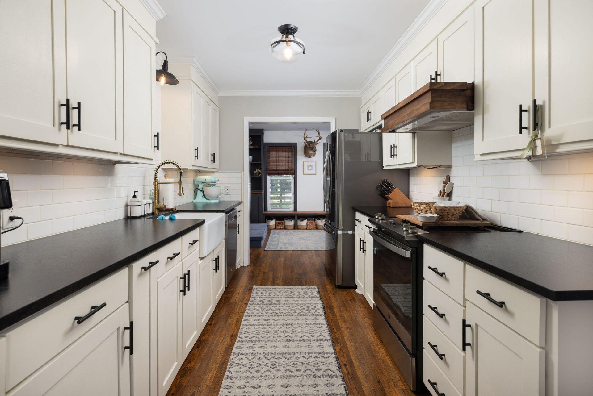 1098 Talisman Road Photo 21