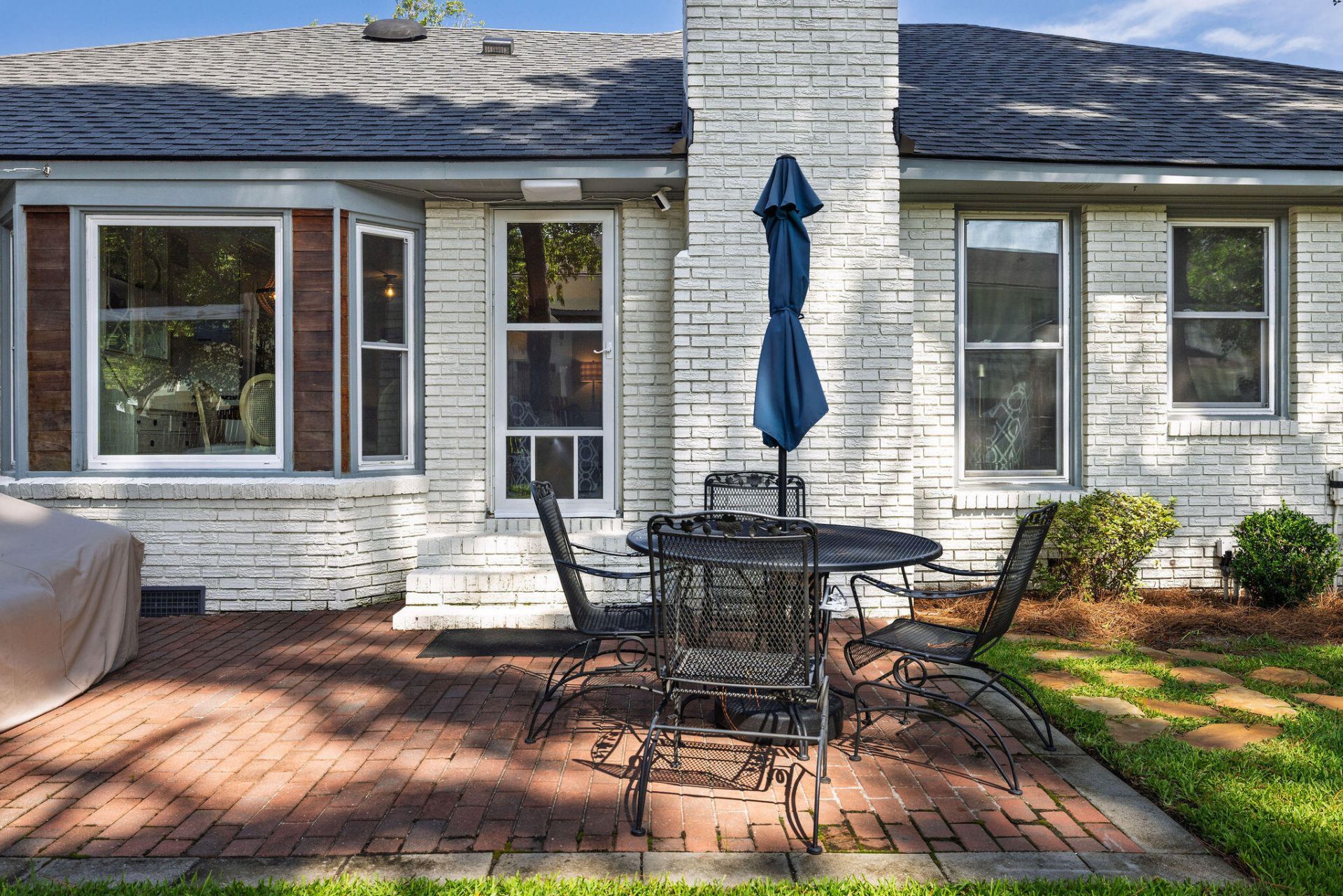 1098 Talisman Road Photo 40