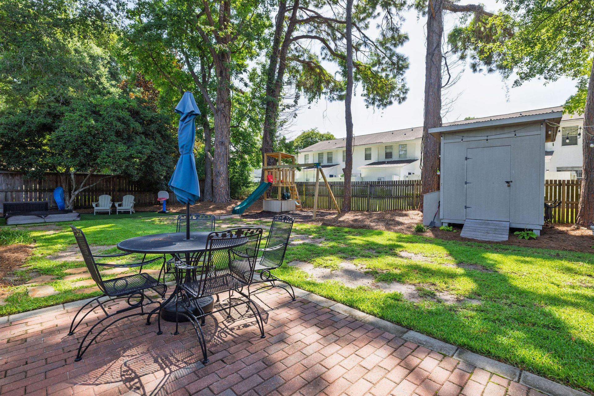 1098 Talisman Road Photo 42