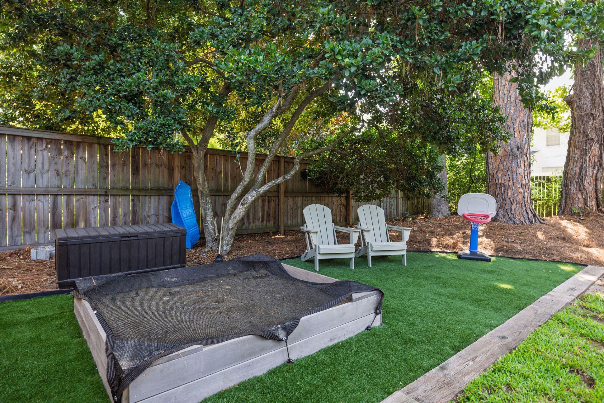 1098 Talisman Road Photo 43