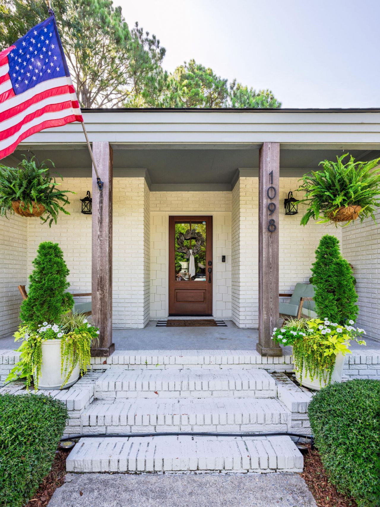 1098 Talisman Road Photo 6