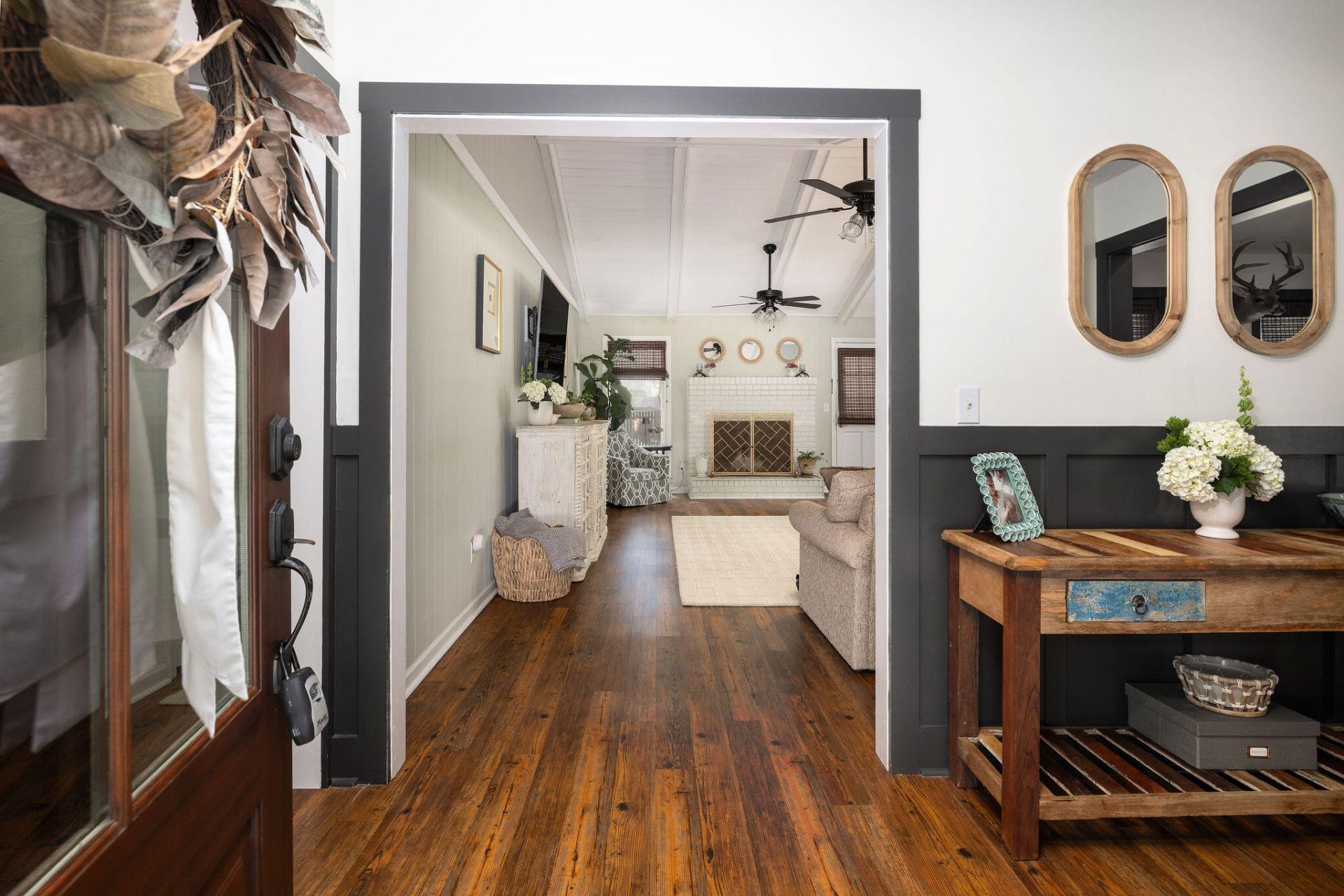 1098 Talisman Road Photo 9