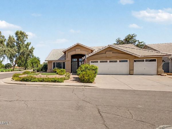 4890 W GERONIMO Street, Chandler, AZ 85226