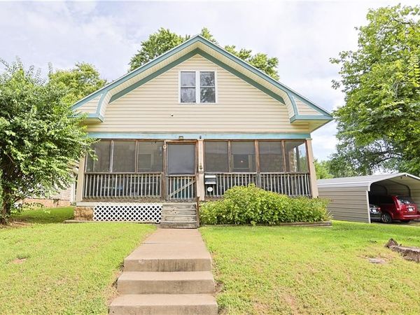 11612 Hackett Street, Independence, MO 64054