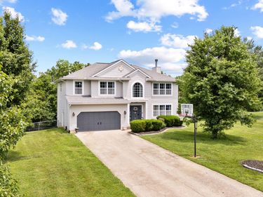 350 Pin Oak Drive, Taylorsville, KY 40071