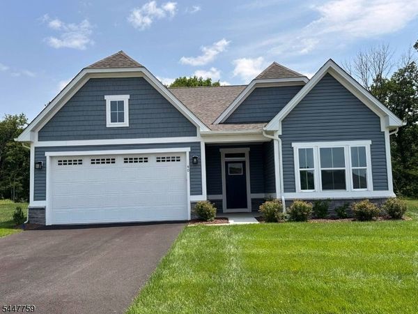 40 Thomas Knoll Blvd, Mansfield, NJ 07865
