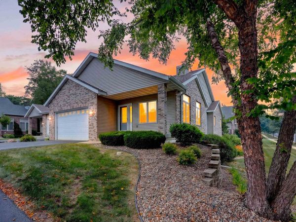 617 Nightingale Lane, Cottage Grove, WI 53527