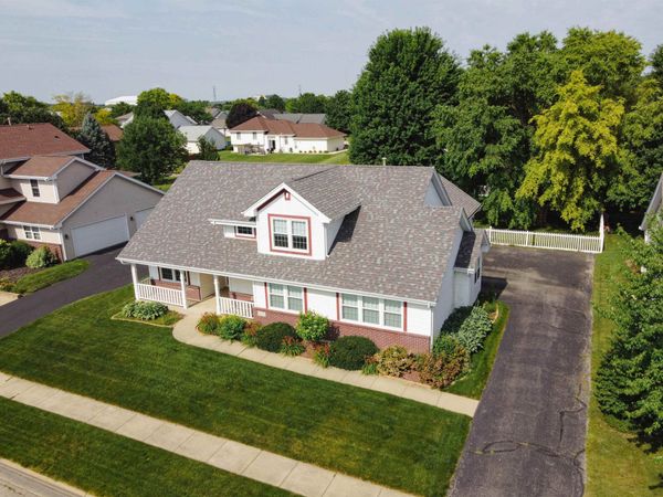 12140 Paisley Drive, Loves Park, IL 61111