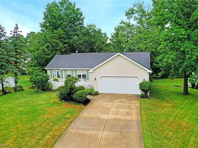 109 Saw Mill Bend, Chardon, OH 44024 Photo 4