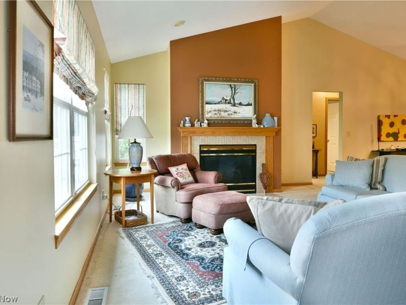 109 Saw Mill Bend, Chardon, OH 44024 Photo 5