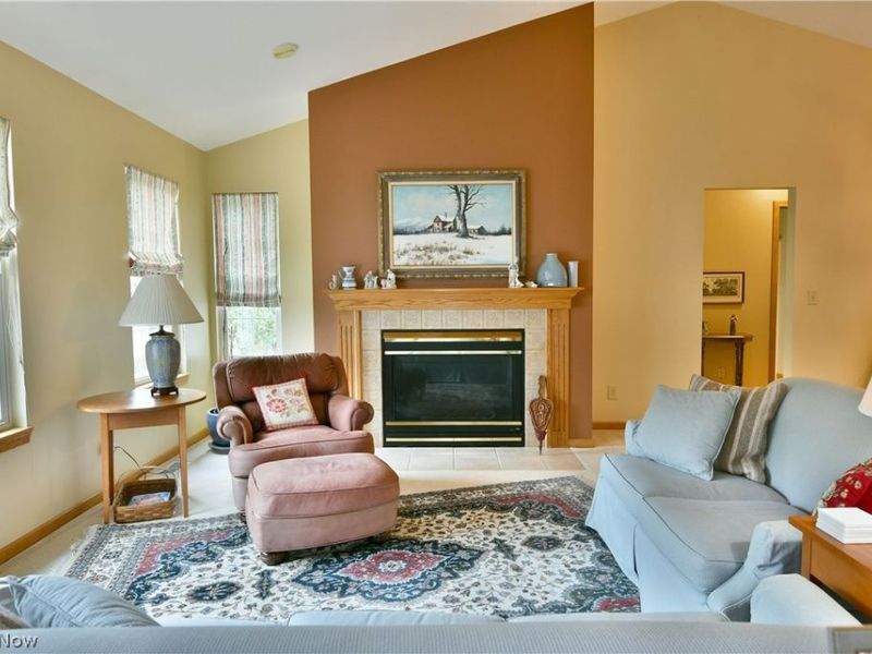 109 Saw Mill Bend, Chardon, OH 44024 Photo 7