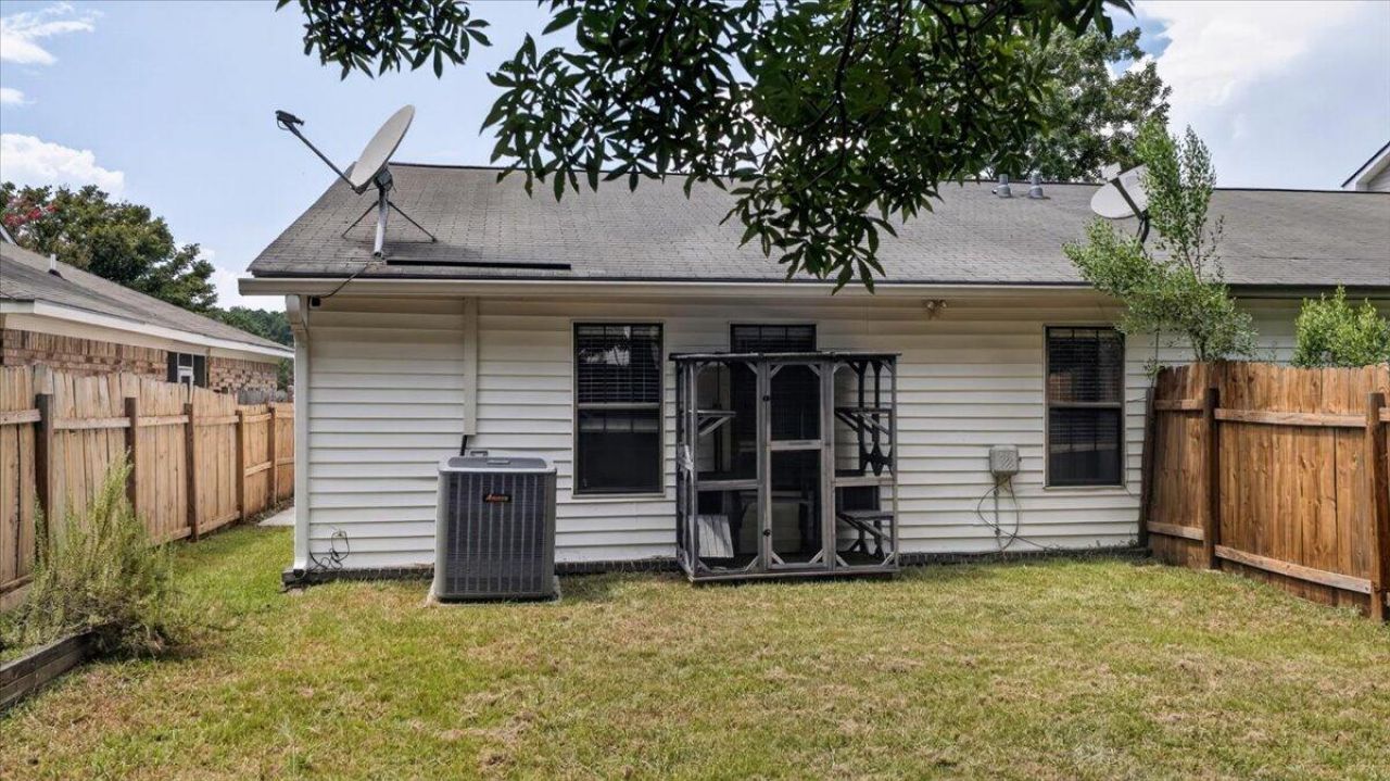 804 Winthrop Street Photo 29