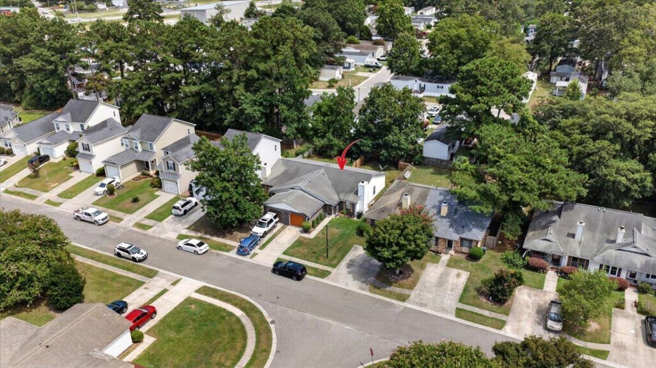 804 Winthrop Street Photo 32