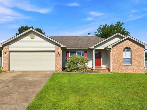12 Applewood Drive, Cabot, AR 72023