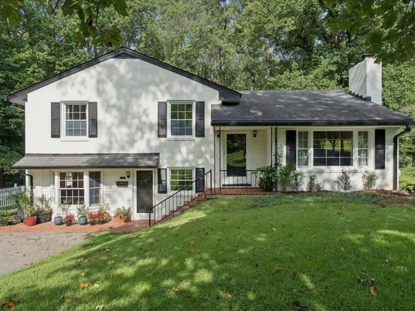 921 Peaksview ST , Bedford, VA 24523