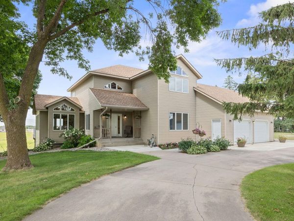 1450 Jefferson Street SE, Hutchinson, MN 55350