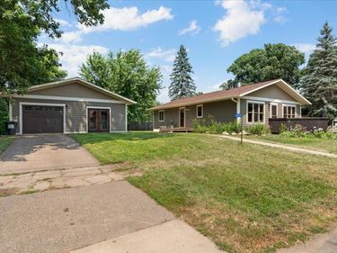 23624 Cross Drive, Deerwood, MN 56444