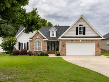 3520 Shadow Ridge Road N, Wilson, NC 27896