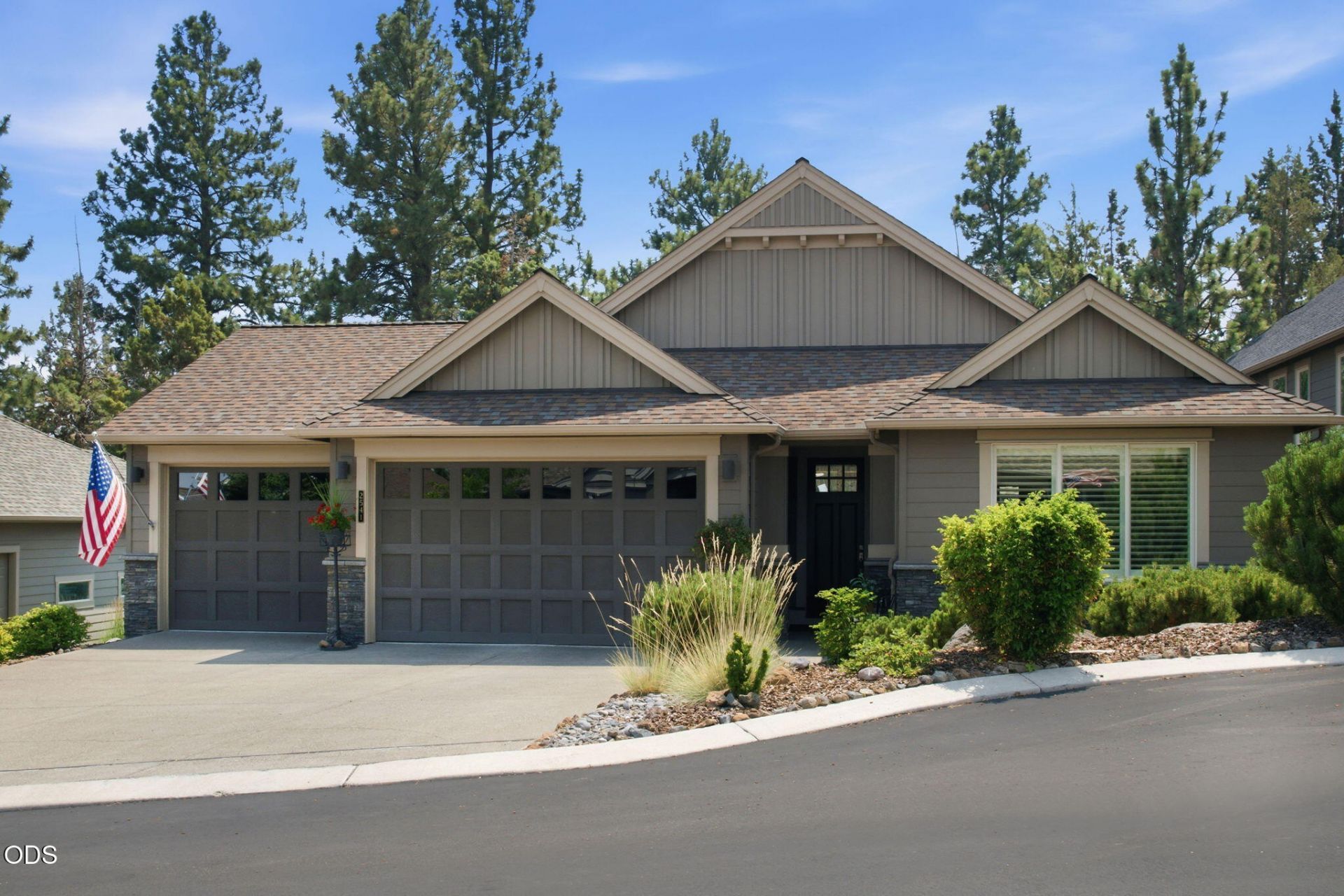 2541 NW Pine Terrace Drive, Bend, OR 97703 Main Photo