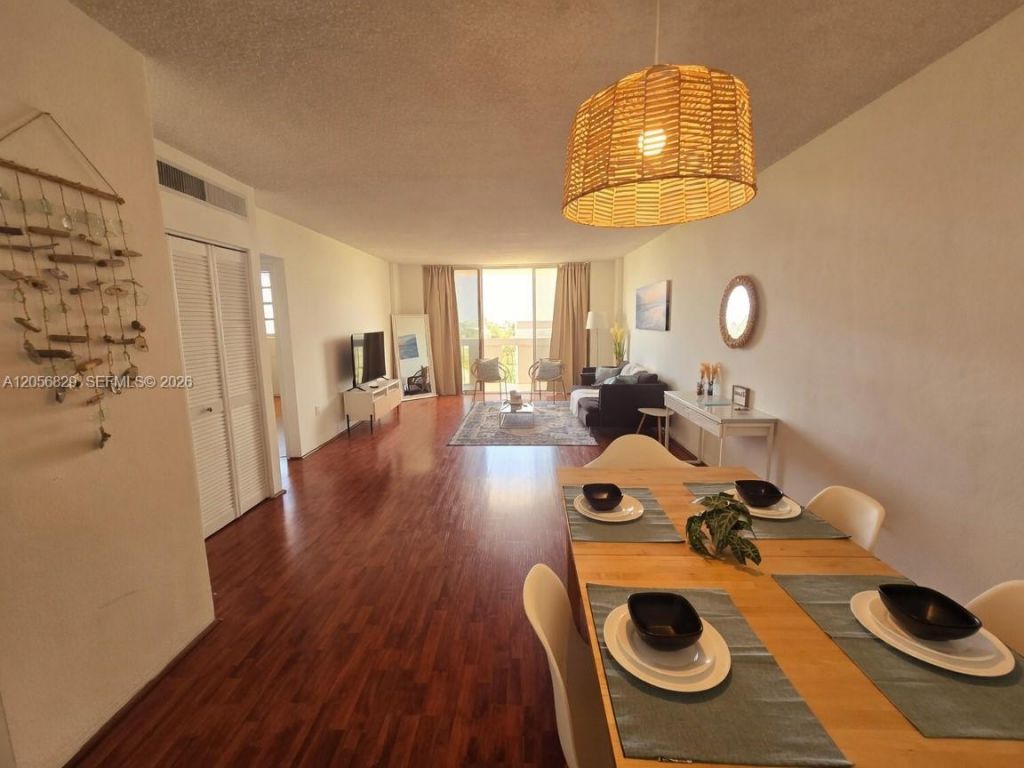 800 West Ave, Unit 722, Miami Beach, FL 33139 Photo