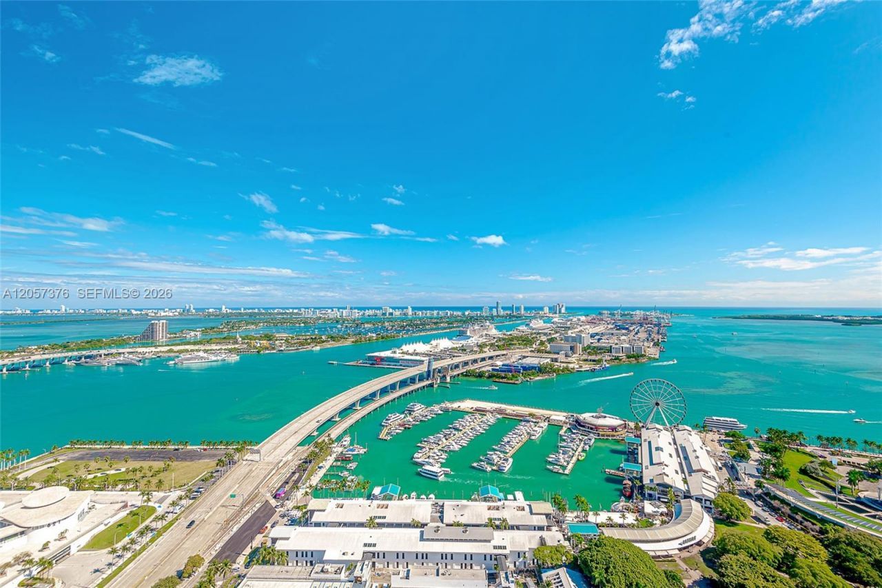 398 NE 5th St, Unit 3711, Miami, FL 33132 Photo