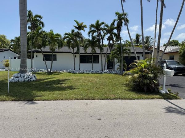 1370 SW 32nd St, Fort Lauderdale, FL 33315