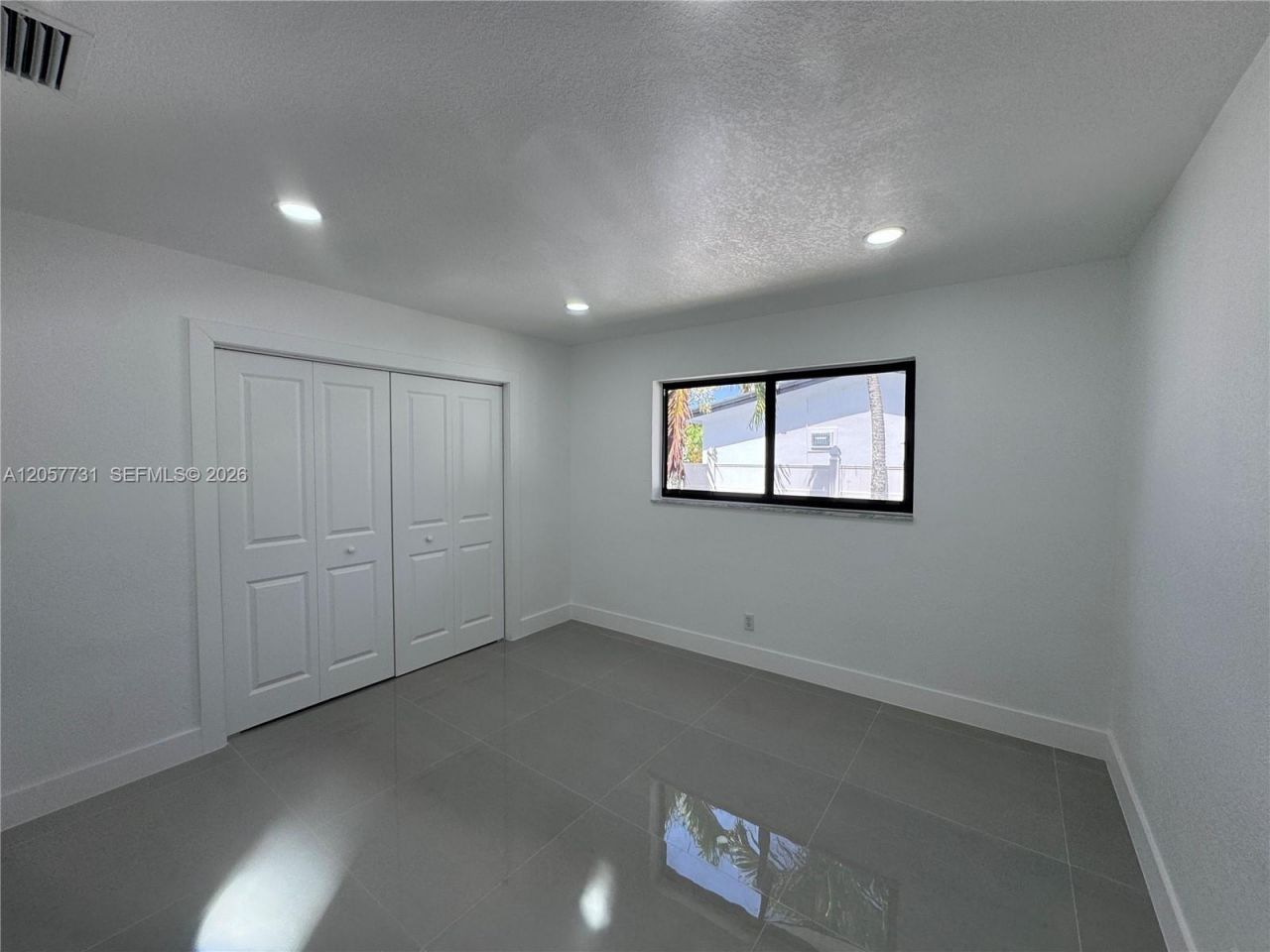 1370 SW 32nd St, Fort Lauderdale, FL 33315 Photo