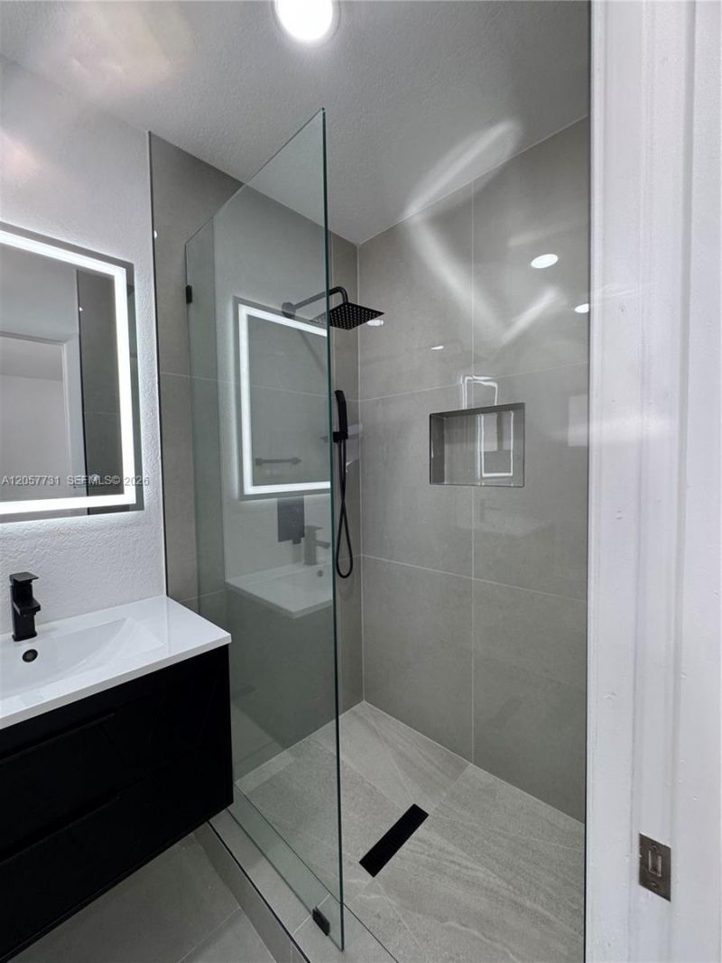 1370 SW 32nd St, Fort Lauderdale, FL 33315 Photo