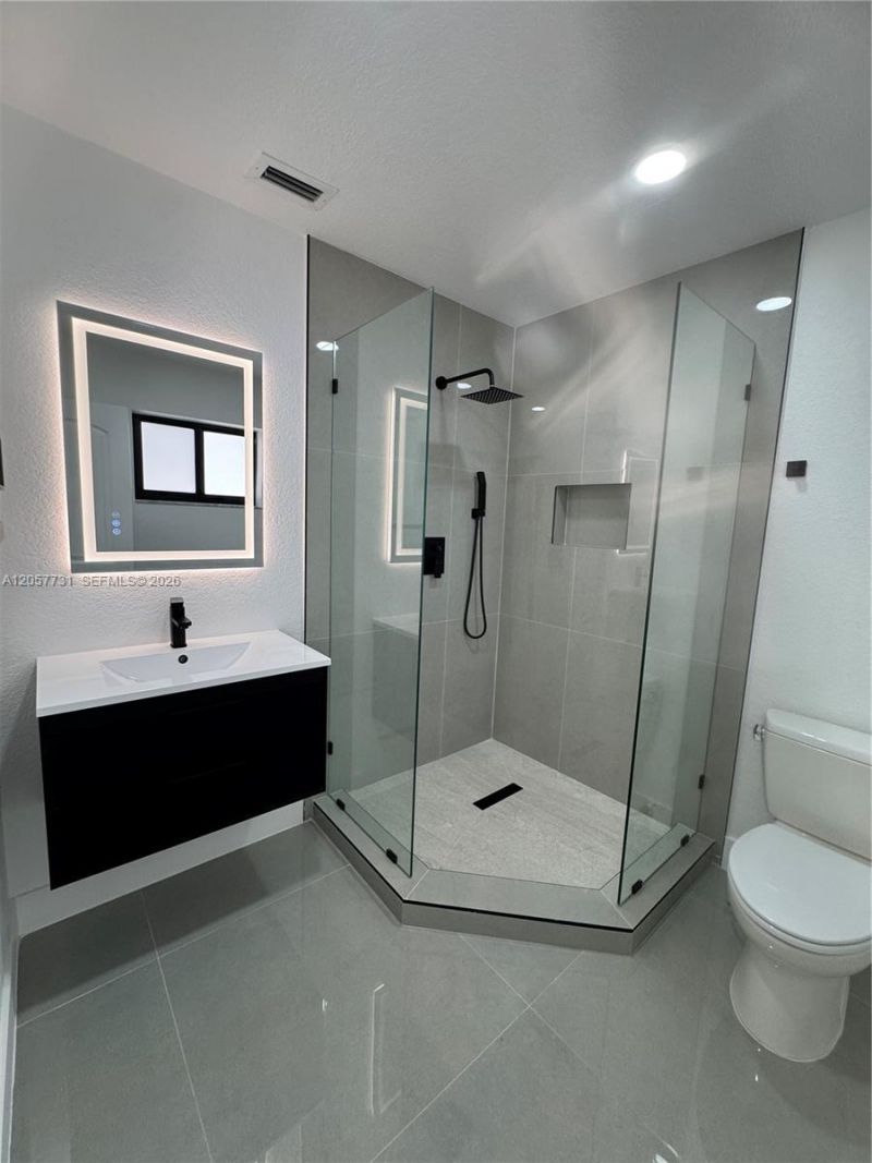 1370 SW 32nd St, Fort Lauderdale, FL 33315 Photo