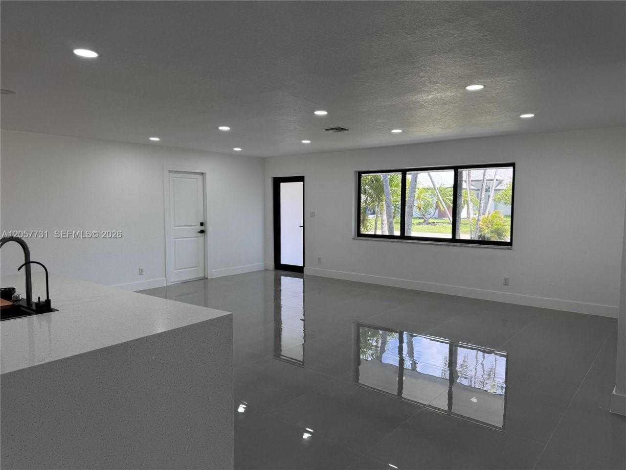 1370 SW 32nd St, Fort Lauderdale, FL 33315 Photo