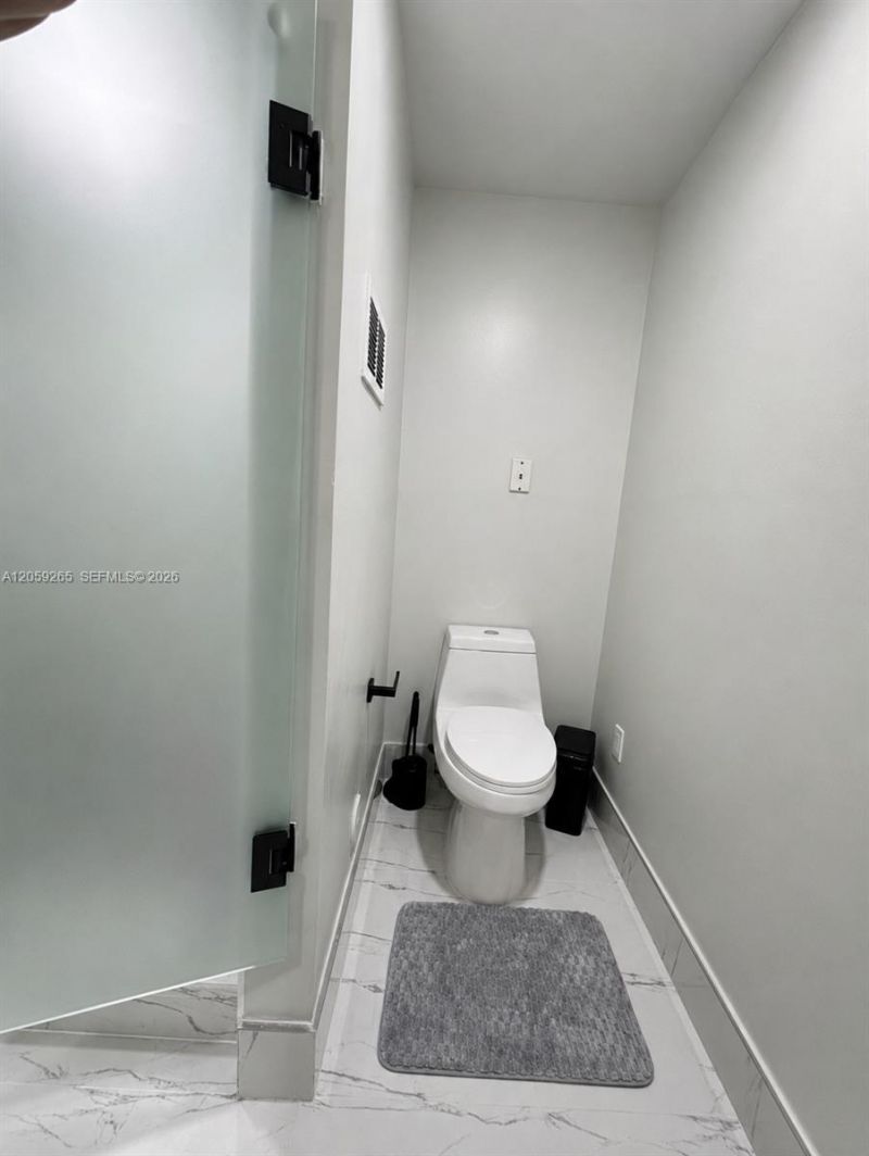 3105 NE 184th St, Unit 7102, Aventura, FL 33160 Photo