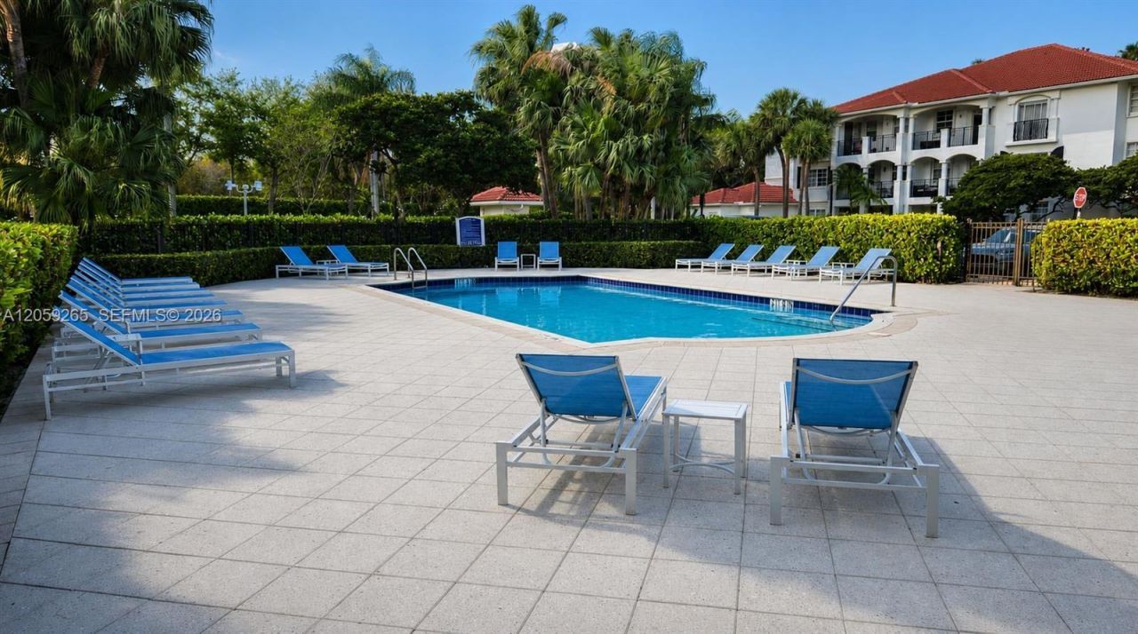 3105 NE 184th St, Unit 7102, Aventura, FL 33160 Photo