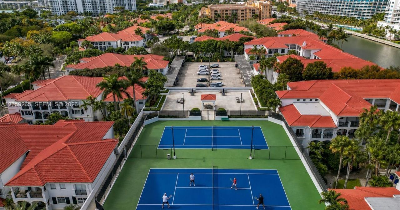 3105 NE 184th St, Unit 7102, Aventura, FL 33160 Photo