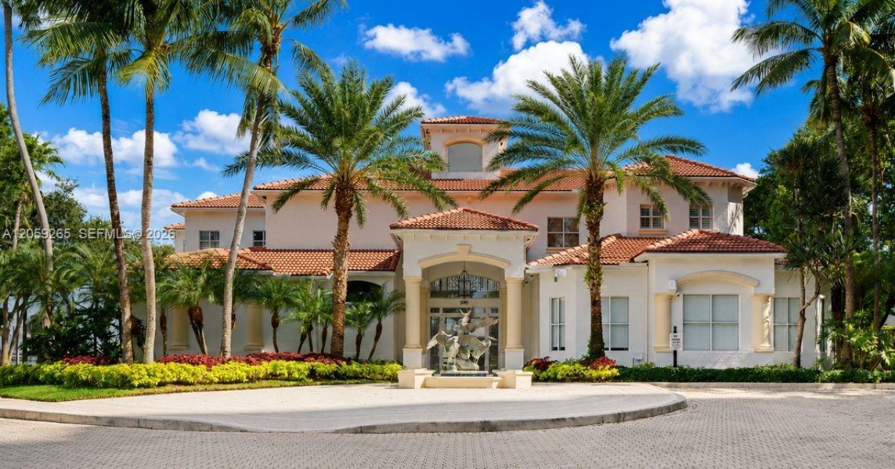3105 NE 184th St, Unit 7102, Aventura, FL 33160 Photo
