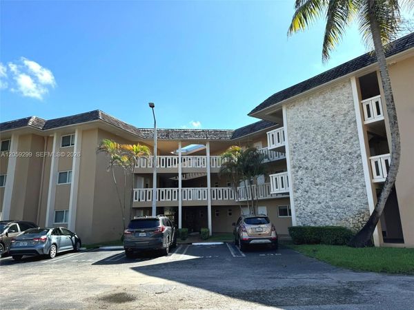 7400 Miami Lakes Dr , Unit D206, Miami Lakes, FL 33014