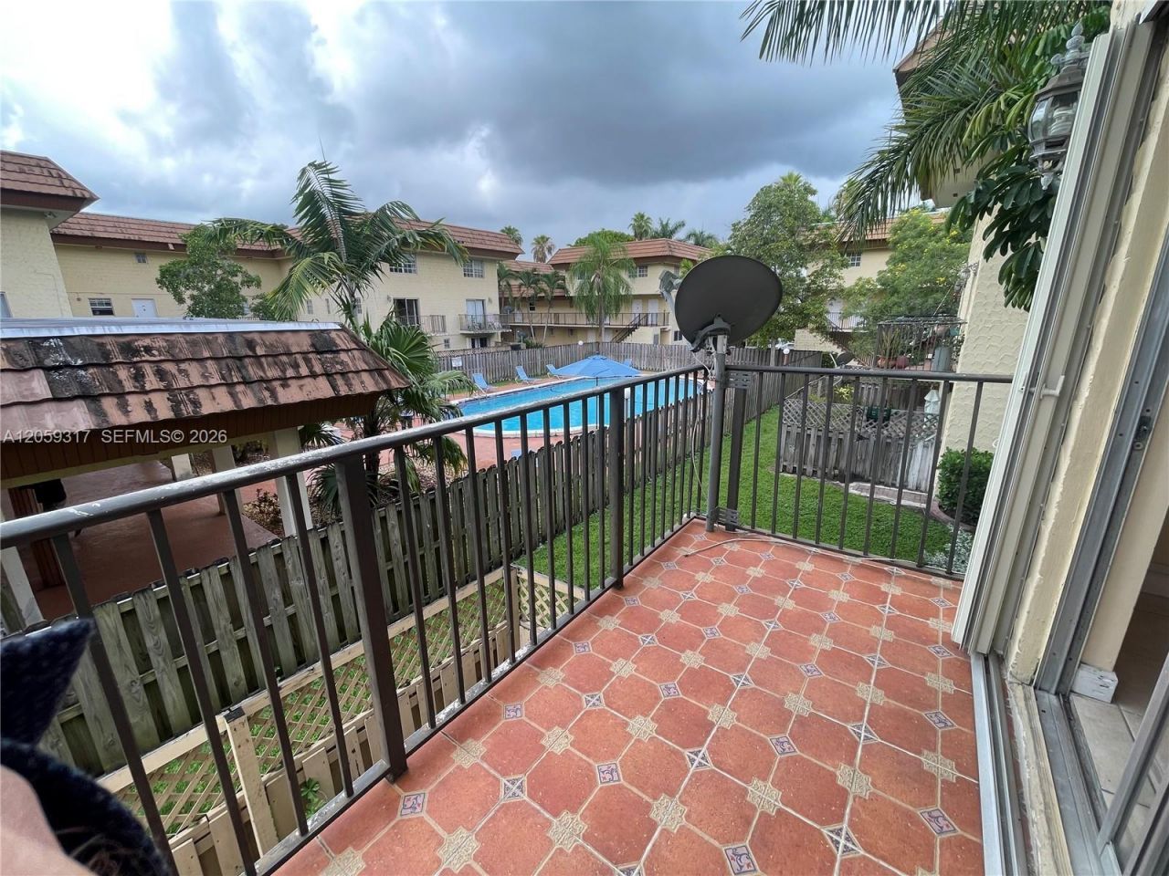 8600 SW 109th Ave, Unit 4-220, Miami, FL 33173 Photo