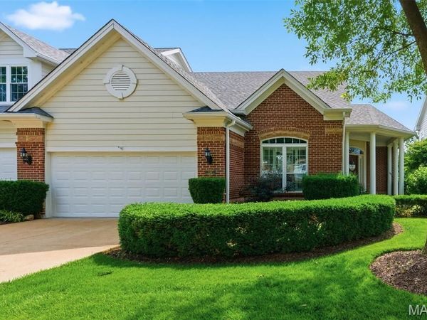 386 Shetland Valley Court, Chesterfield, MO 63005