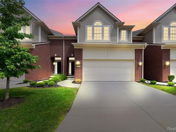 7512 Berry Wood Lane , West Bloomfield Twp, MI 48322