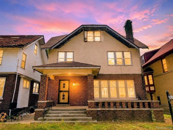 98 McLean Street , Highland Park, MI 48203