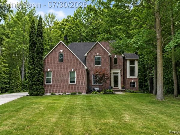 9293 Oakview Drive, Swartz Creek, MI 48473