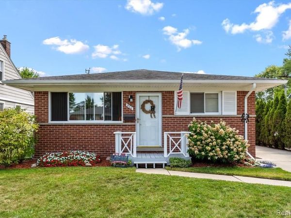 970 Hendrickson Boulevard , Clawson, MI 48017