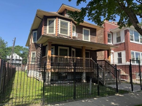 952 N Massasoit Avenue , Chicago, IL 60651