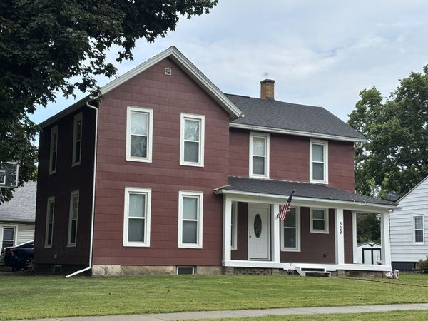 509 S Madison Street , Morrison, IL 61270