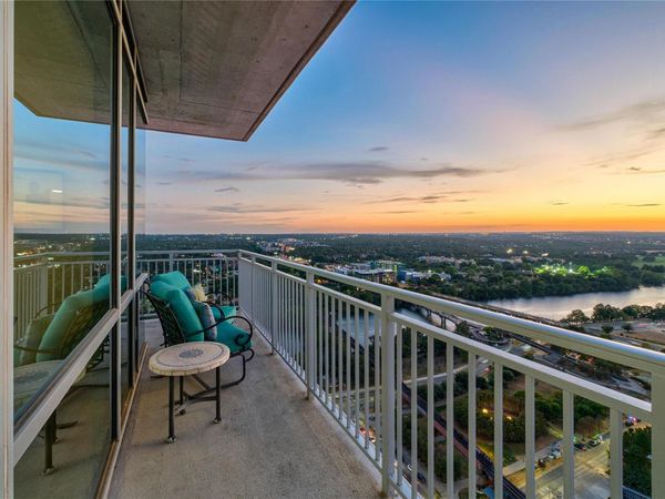 222 West Ave, Unit 2802, Austin, TX 78701